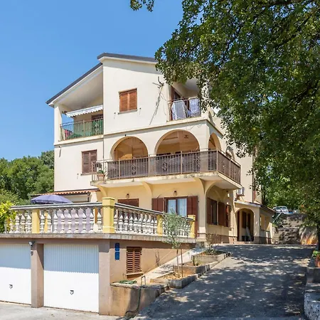 Appartement Amazing In With Wifi Kostrena